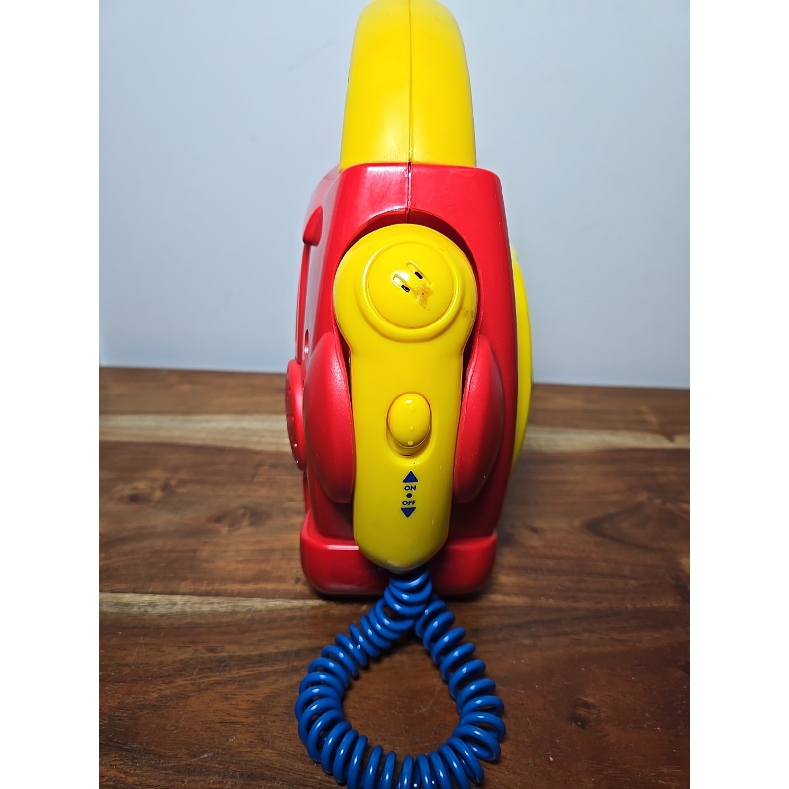 The Wiggles 2004 Cassette Recorder With Sing-A-Long