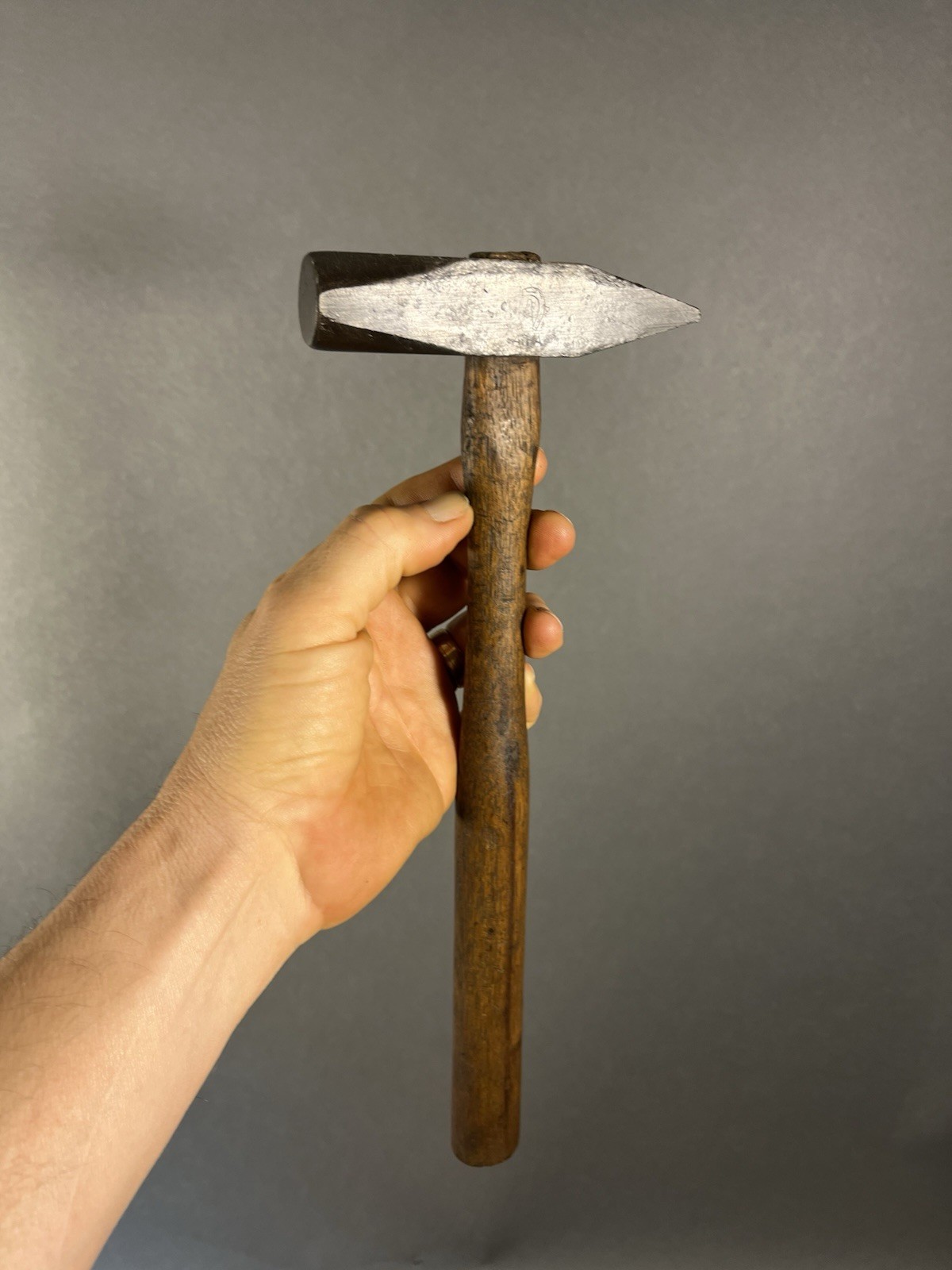 Atha Horseshoe Tinners Cross Pein Pain Eye Riveters Hammer. No. 235