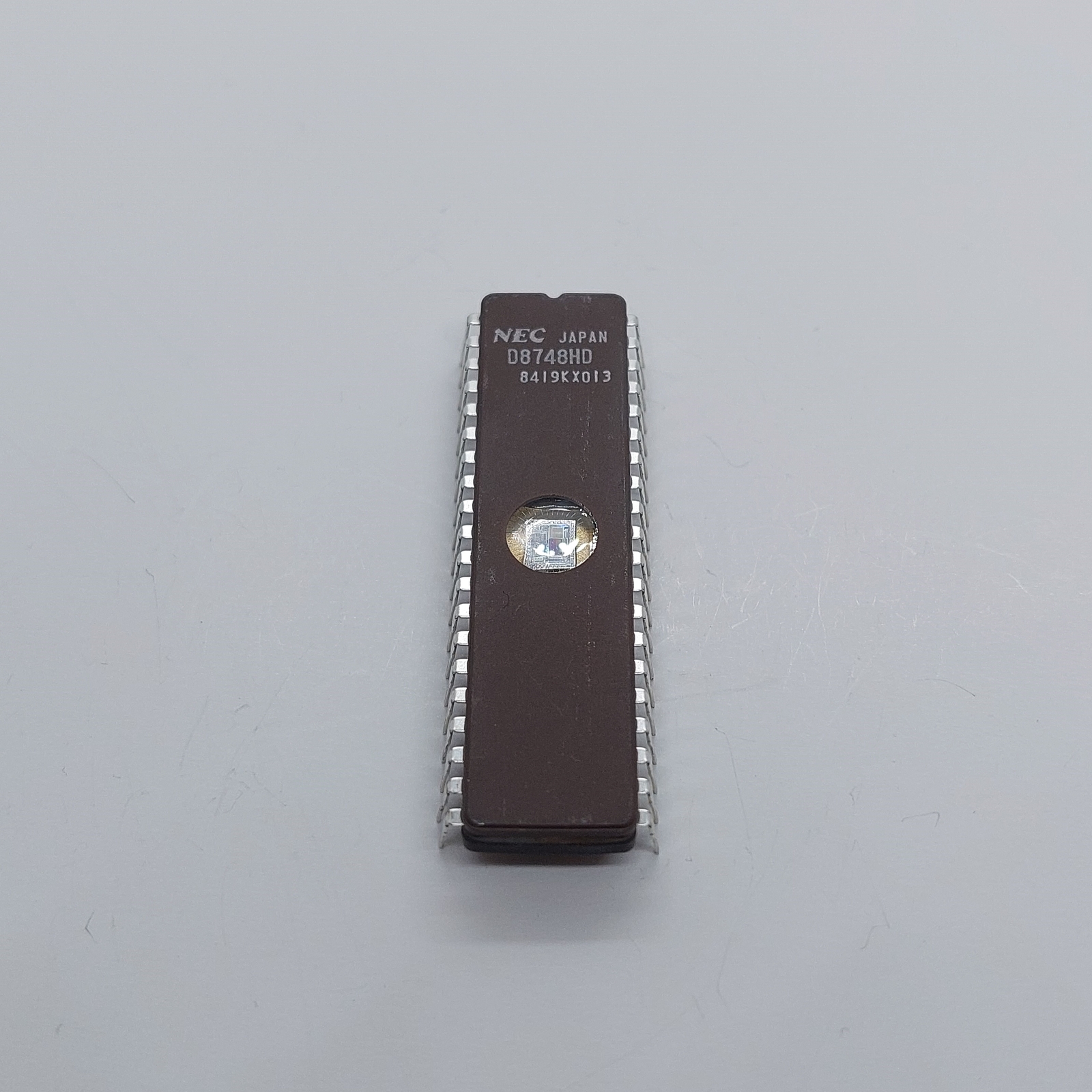 D8748HD NEC 8-BIT MICROCONTROLLER NOS 1 PIECE