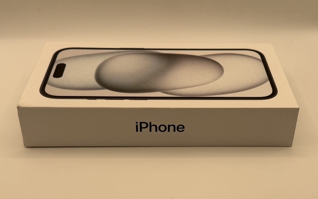 Apple iPhone 15 (BOX ONLY)