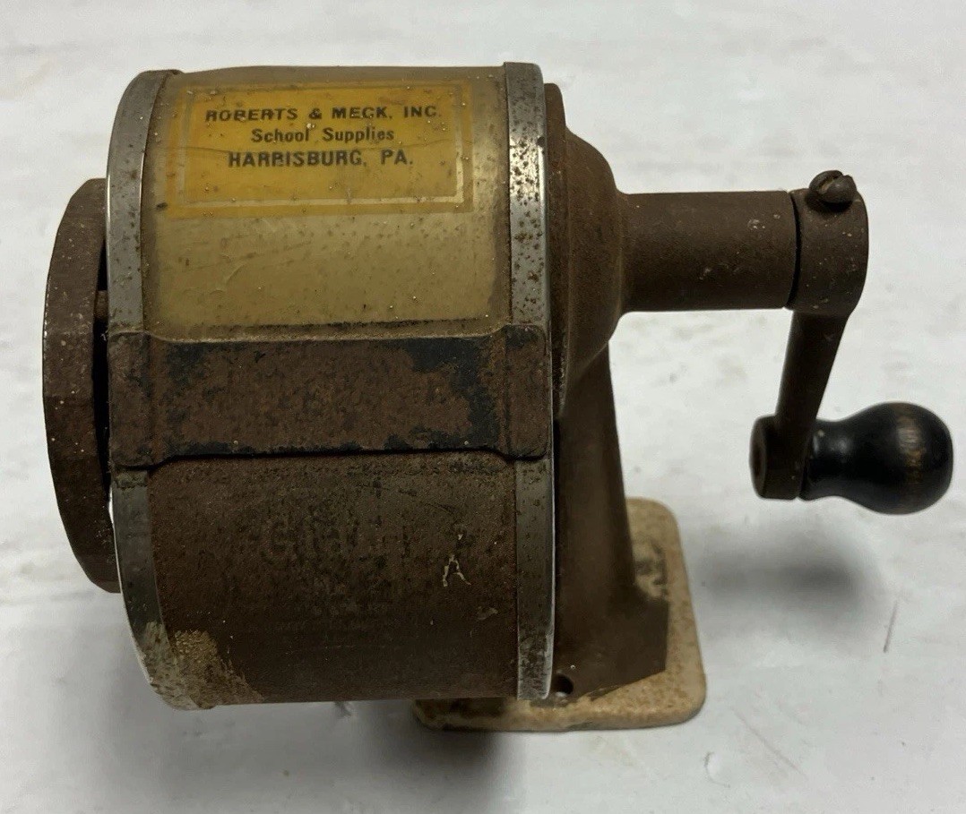 ANTIQUE VINTAGE SCHOOL INDUSTRIAL PENCIL SHARPENER