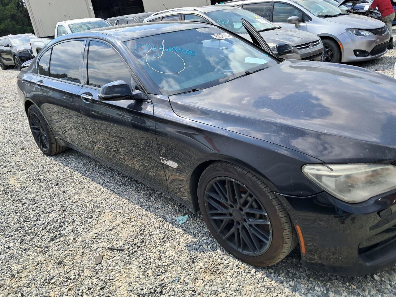 750IL 2013 Glove Box 4778425