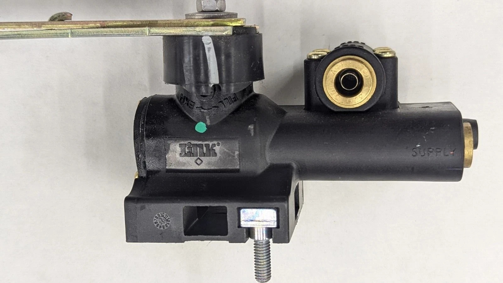 NEW 2607243C92 International Link Hadley Height Control Valve W/ Dump 2607243C94
