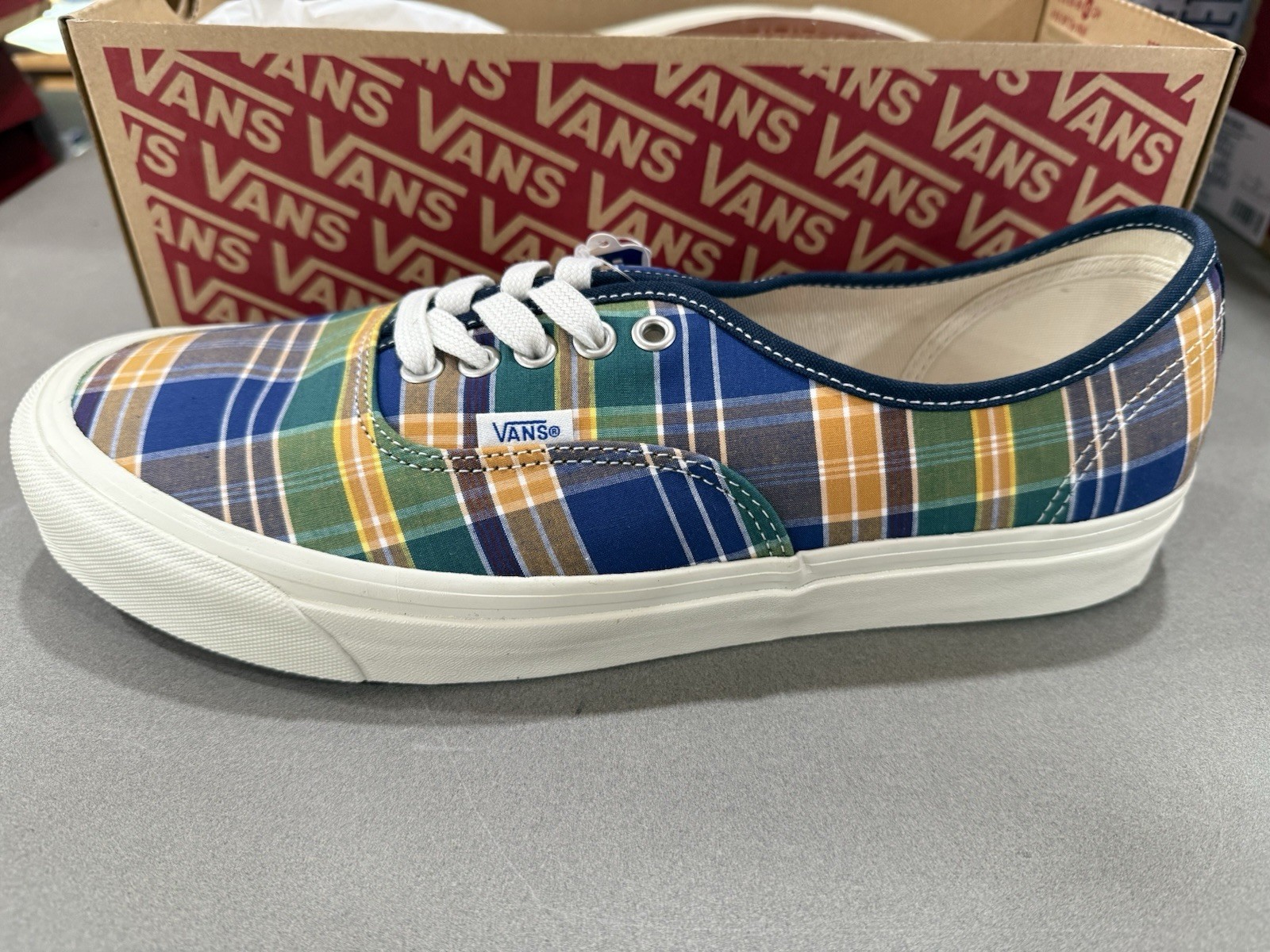 Vans Men's Authentic 44 D Anaheim Factory OG Plaid Canvas Sneakers US 11.5