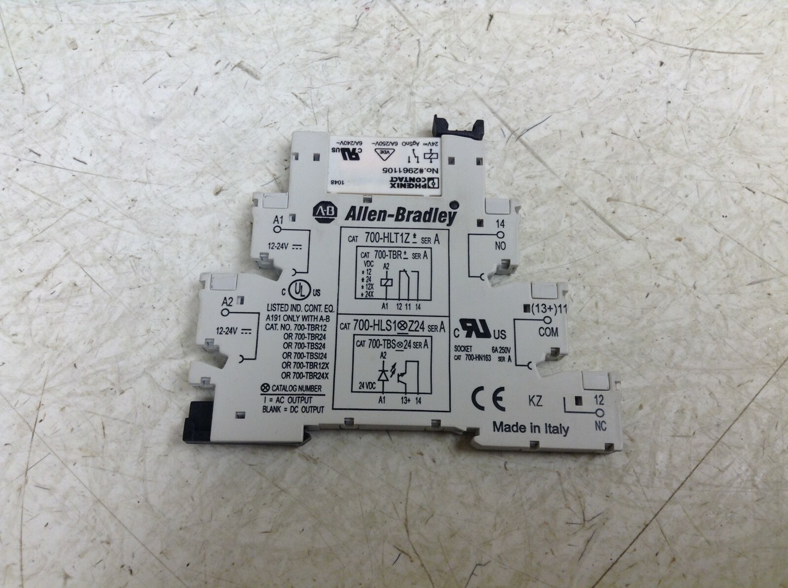 Phoenix Contact Allen Bradley 2961105 24 VDC Solid State Relay 700-HLT1Z* (TSC)