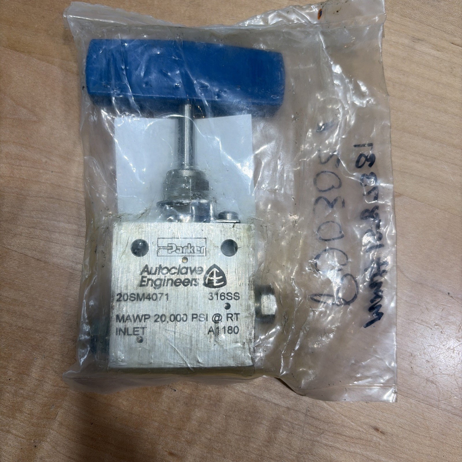 Parker 20SM4071 Needle Valve **NEW**