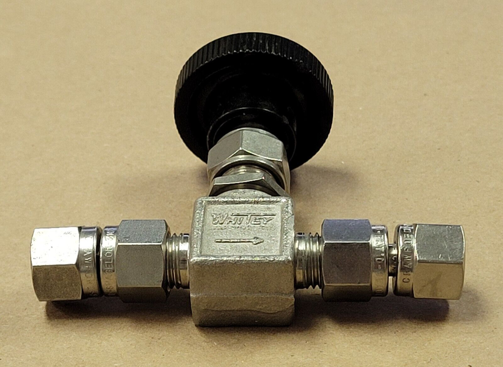 WHITEY SS-1RS4 STAINLESS STEEL BONNET ANGLE PATTERN NEEDLE VALVE, ITEM B