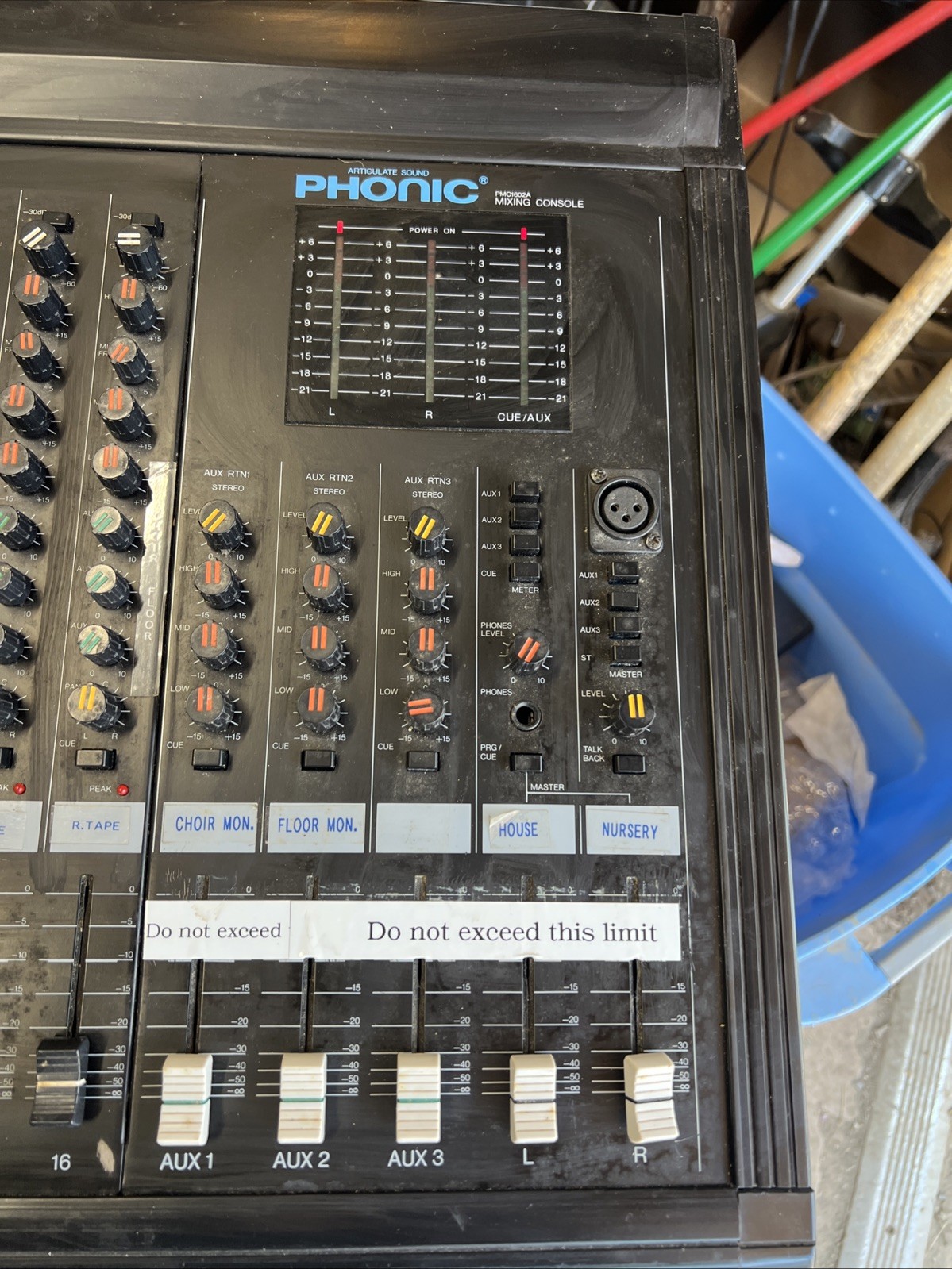 PHONIC PMC1602A MIXING CONSOLE