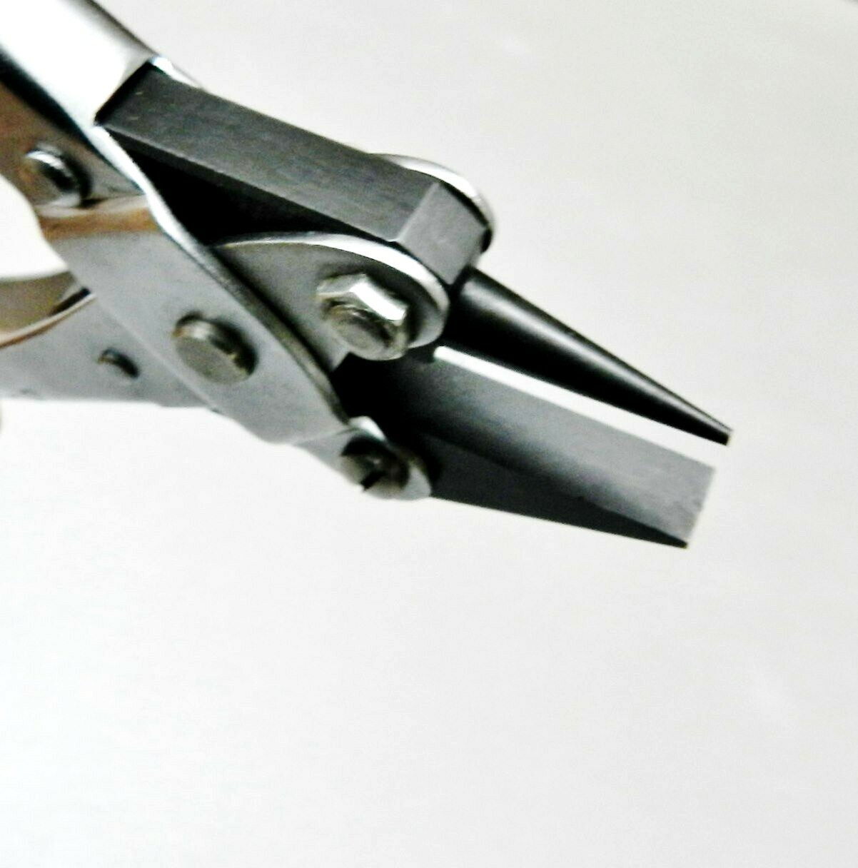 Parallel Action Pliers Round & Flat Nose Smooth Jaws 140mm Jewelry Wire Working