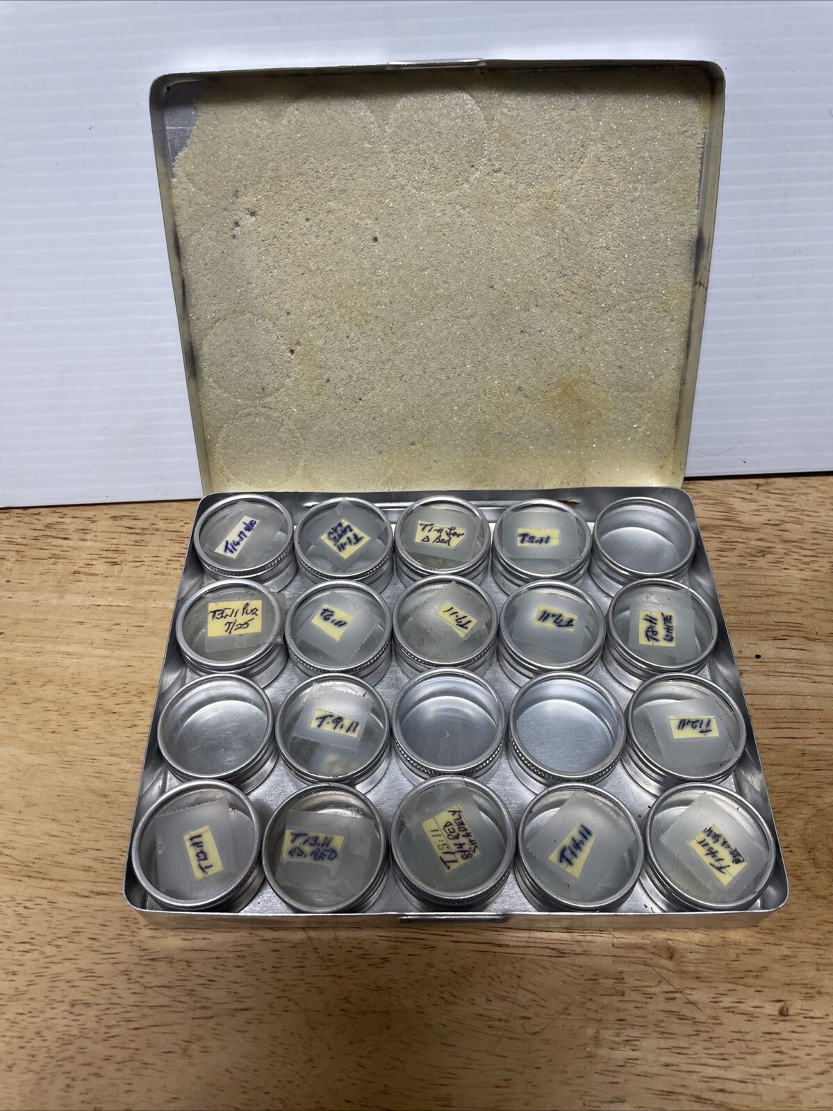 20 Small Storage Containers 1.25" in Aluminum Case with See thru Lids For Crafts
