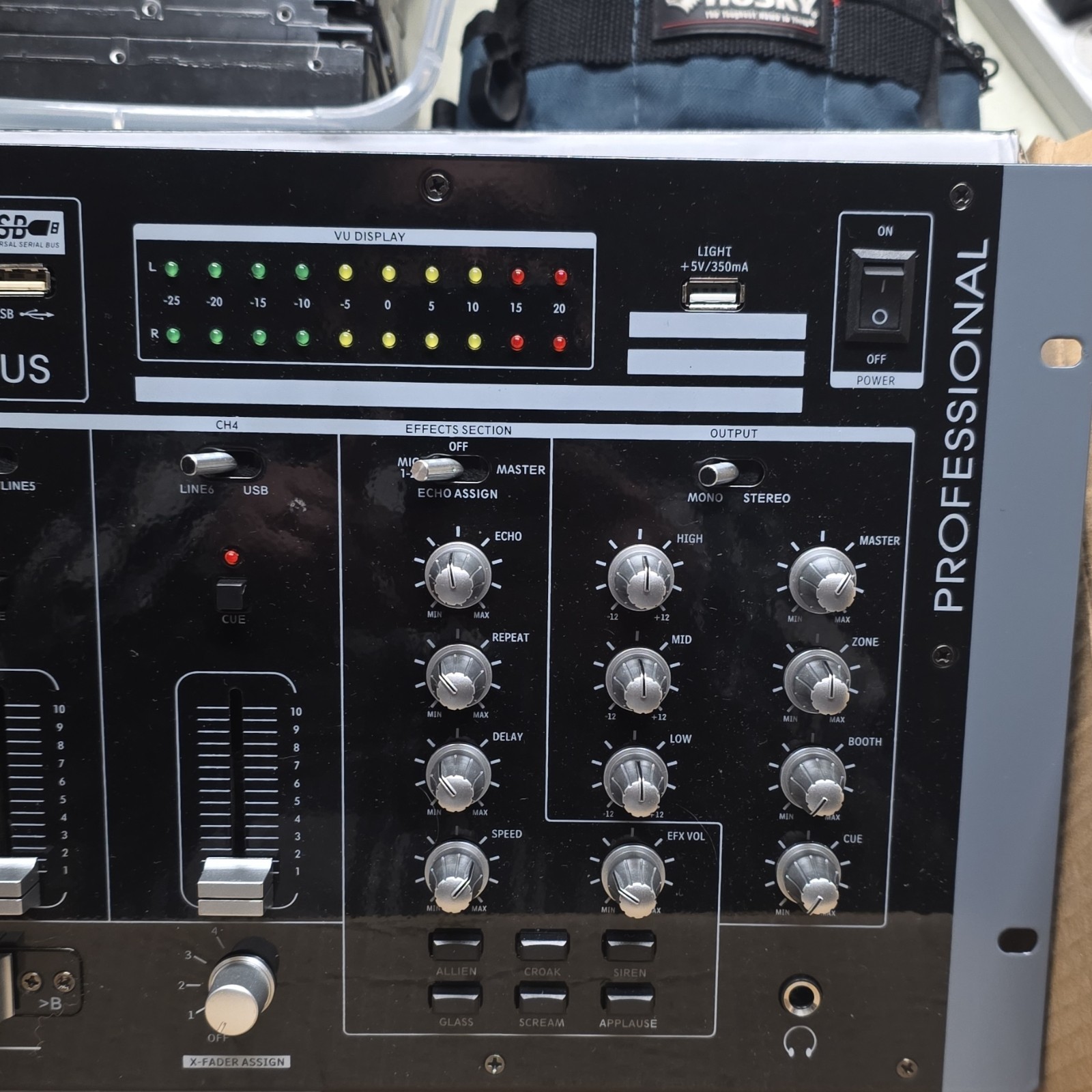 GLiPro MX2400US Rack-Mount DJ Mixer, 4-Channel, USB/SD, DSP Effects