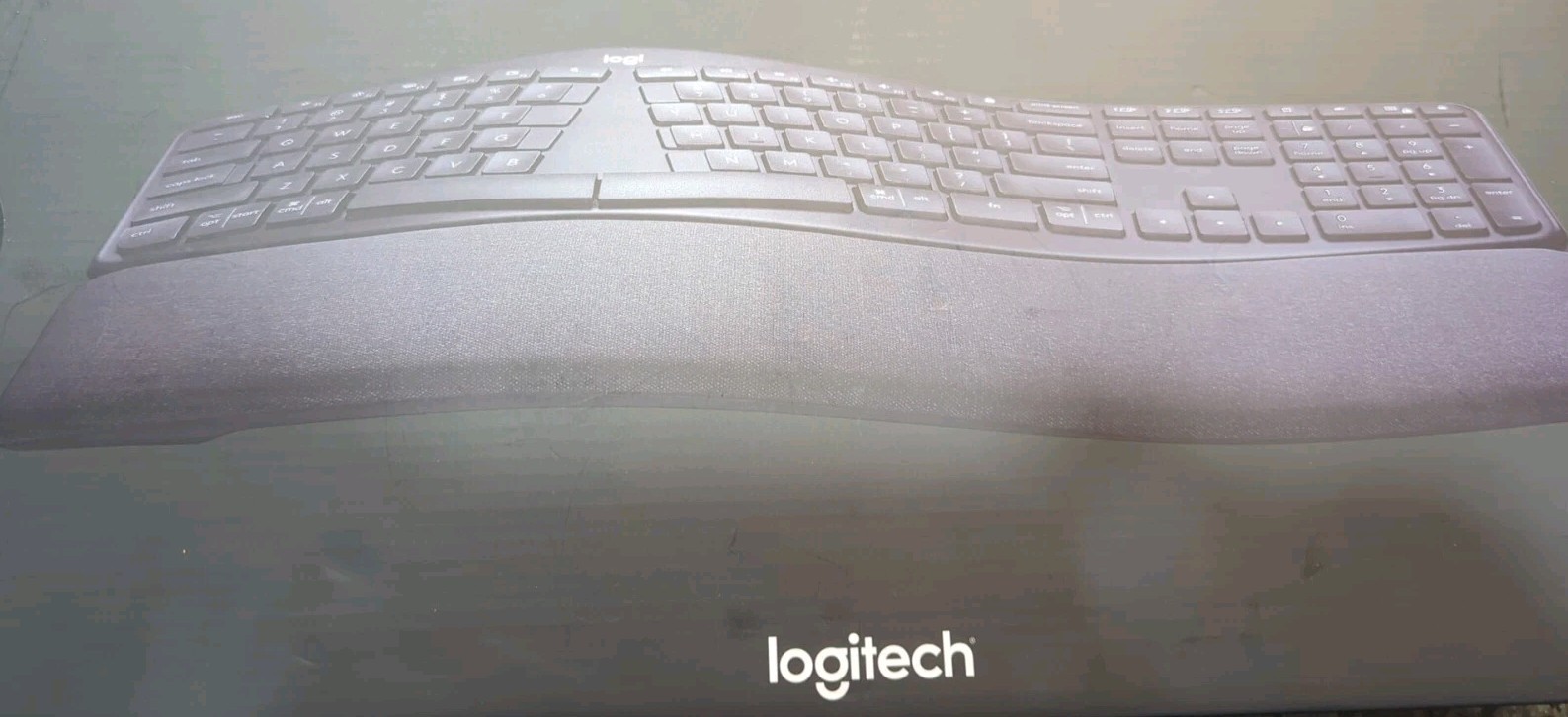 NIB Logitech ERGO K860 Wireless Keyboard - Black Bluetooth & Dongle Ergonomic