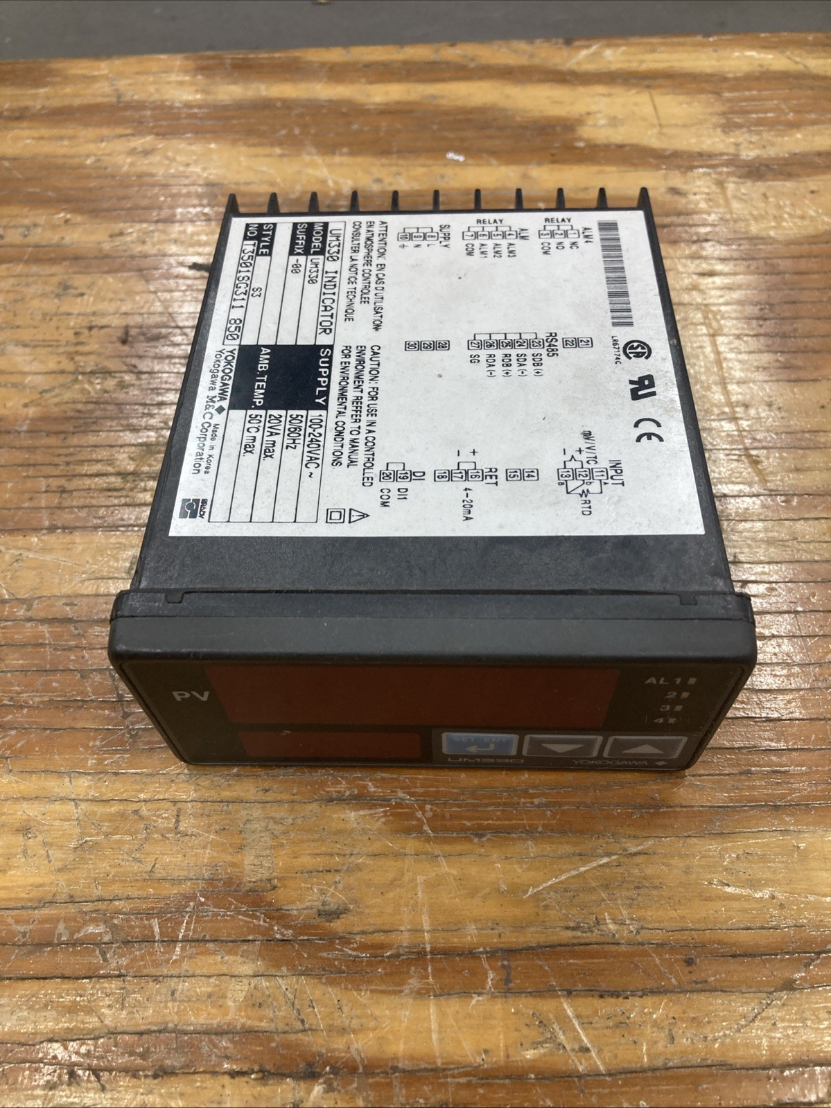 Yokogawa UM330 Digital Temperature Indicator - Great Condition