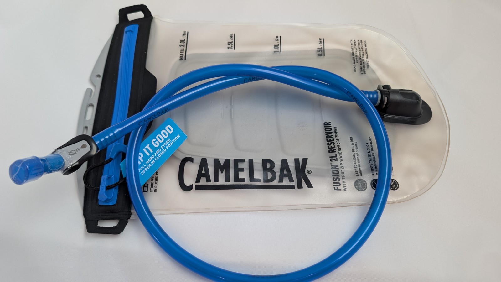 CamelBak Fusion 2L / 70oz Hydration Reservoir Water Bladder  Zip Waterproof NEW