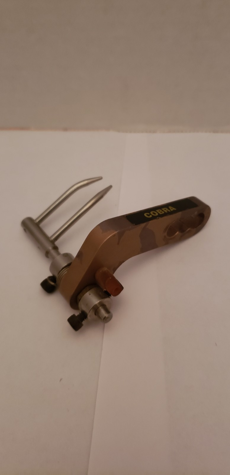 Cobra Frontiersman Arrow Rest Prong Archery RH TM Shoot Through Right Hand Camo