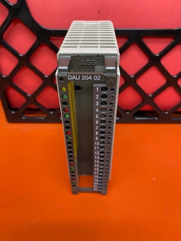 Schneider Automation AS-BDAU-204 A120-Compact 4 Channel Analog Output Module