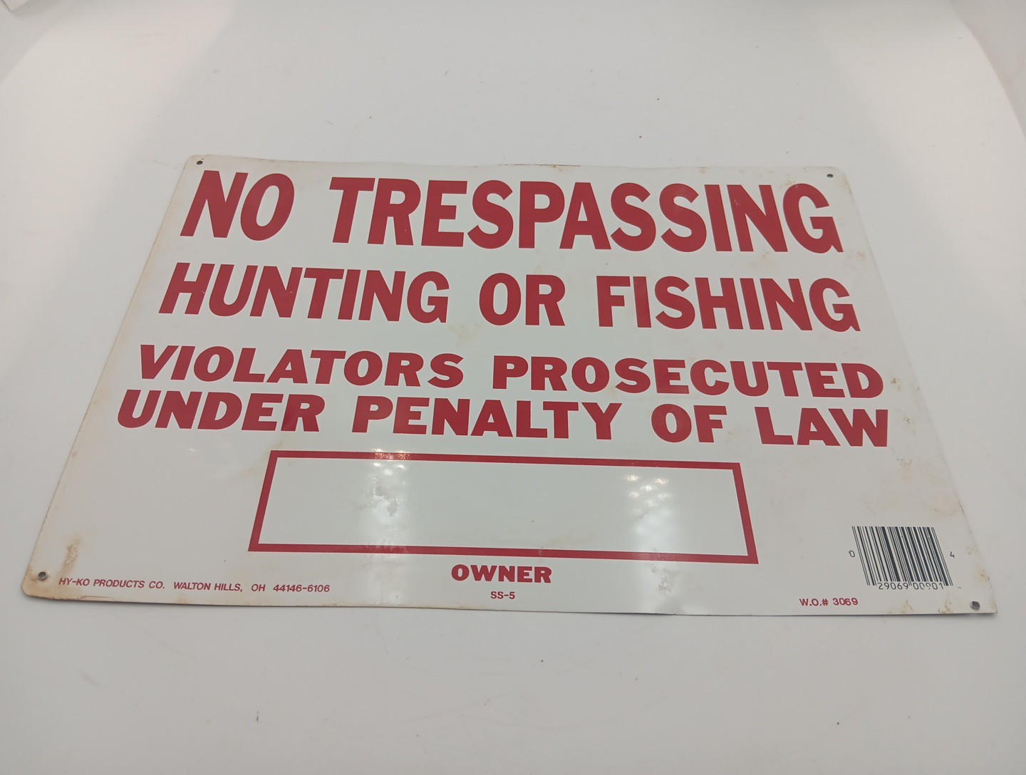 10-Hy-Ko Aluminum Fluorescent Sign, No Trespassing Hunting or Fishing SS-5
