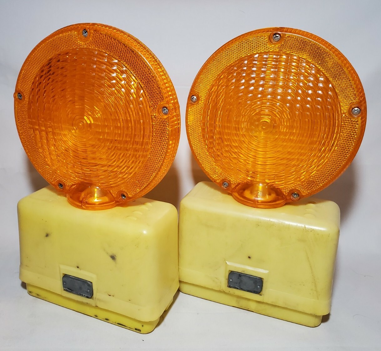 2pk PyraLite 800 Construction Barricade Yellow Flashing Amber Lights Decorations