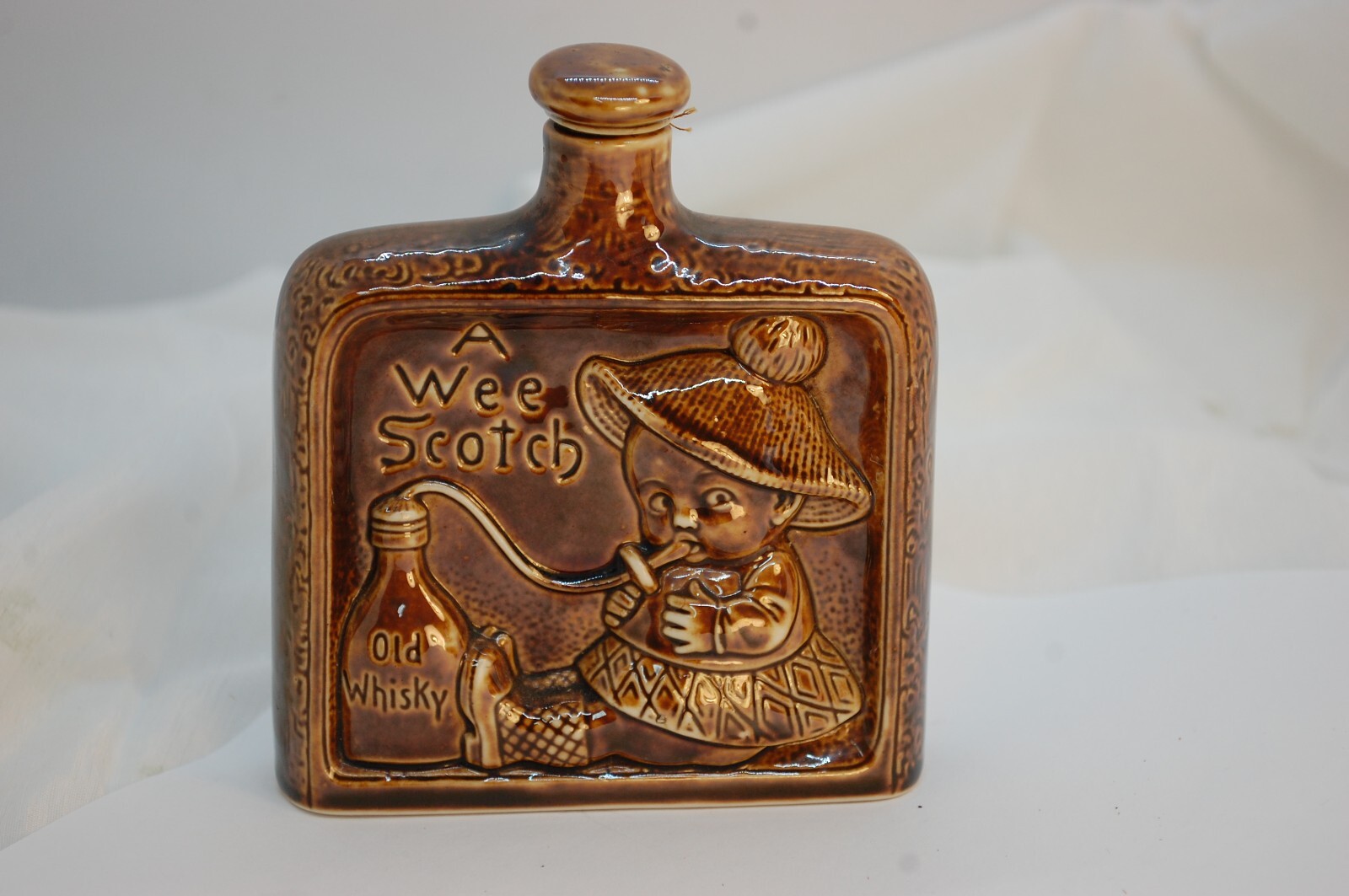 ANTIQUE WEE SCOTCH OLD WHISKY FLASK GERMANY IRIC PROD