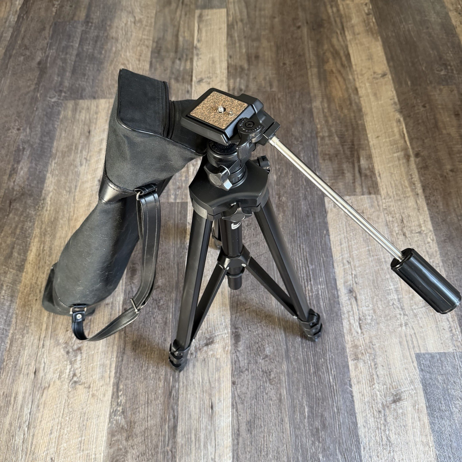 Sears Professional Camera Tripod 469 84044 Black Great Shape!