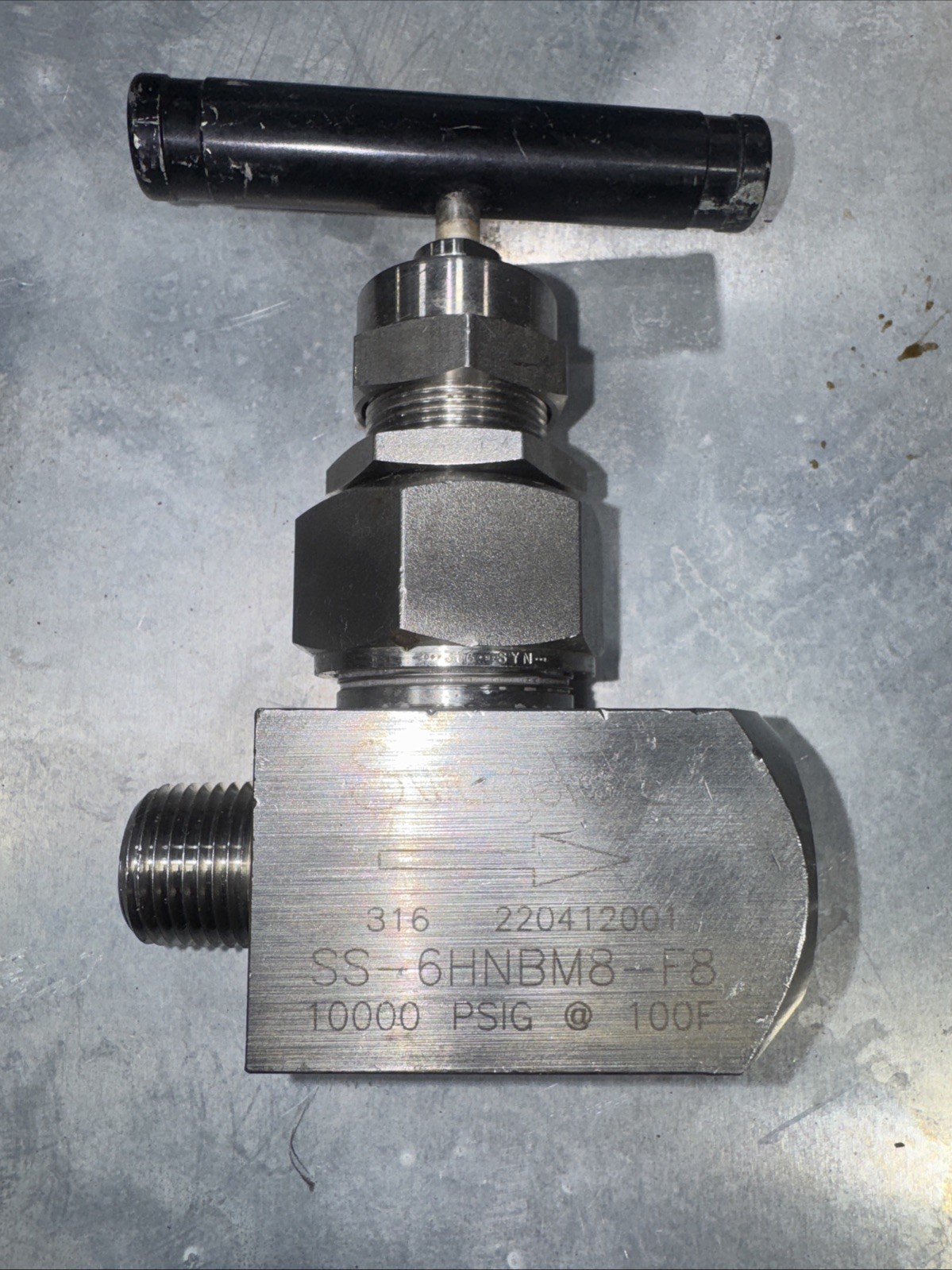 Swagelok SS-6HNBM8-F8 Manual Stainless Needle Valve 10000psi 1/2in Npt