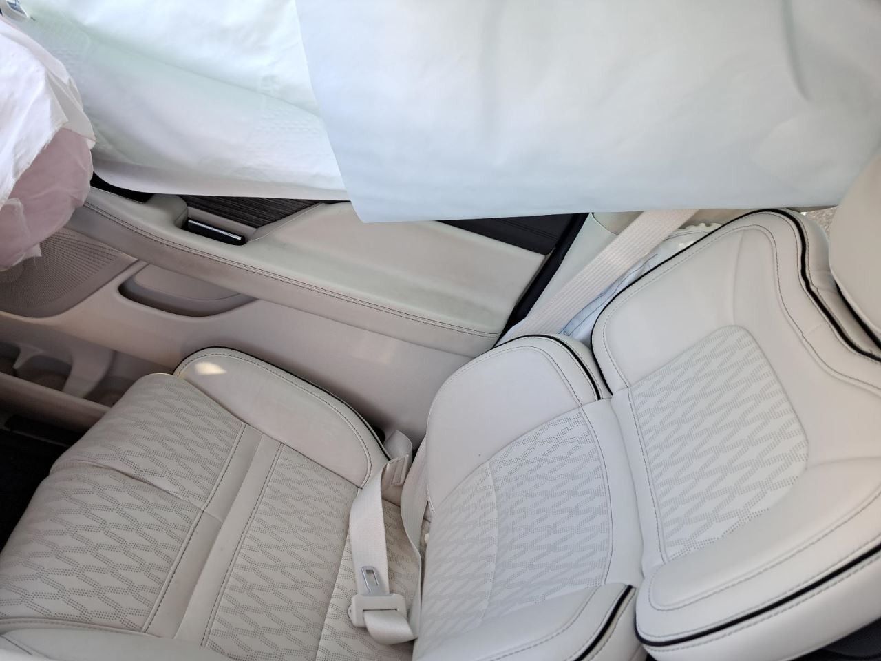 NAVIGATOR 2019 Glove Box 4825072