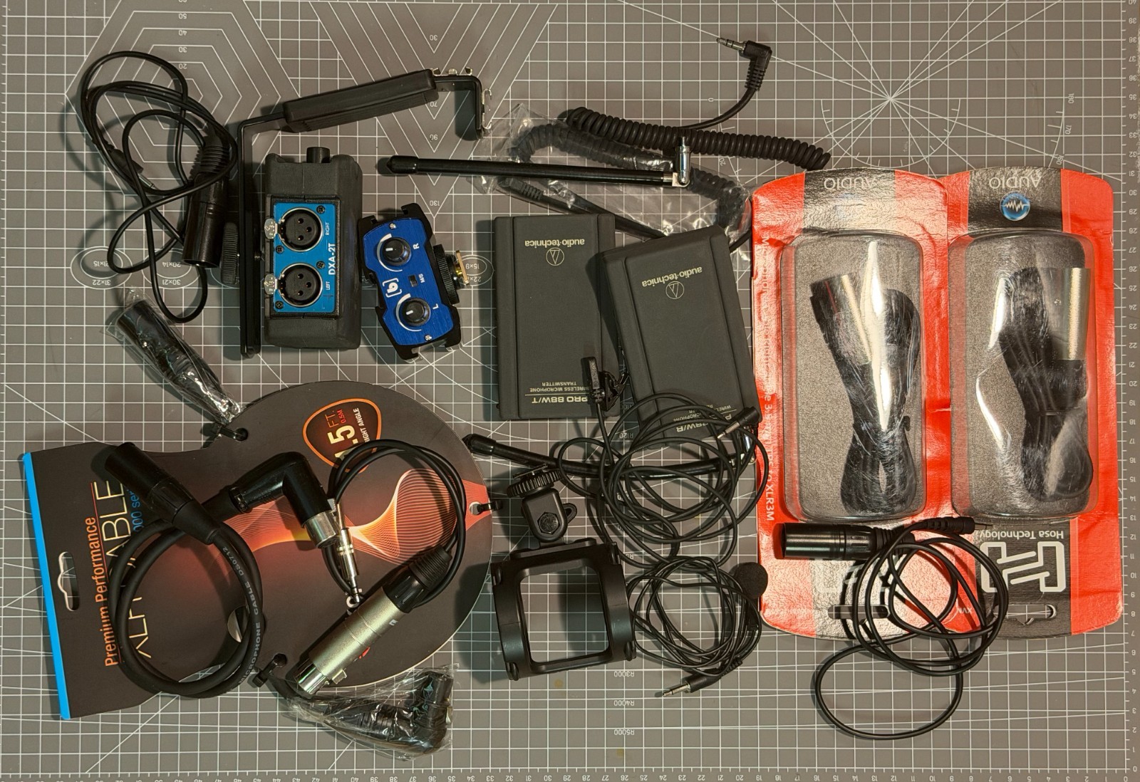 Audio-Technica Pro 88W/RBEACHTEK DXA-2TBeachTek MCC-2 XLR 3.5 Cable etc.