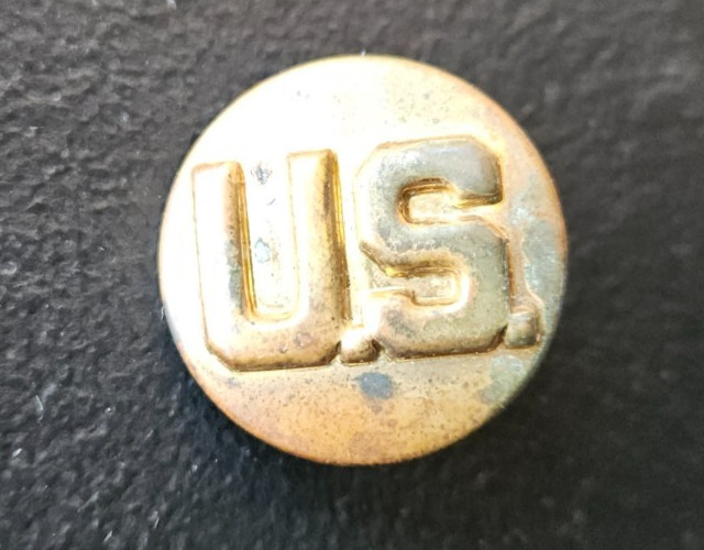 U.S. ARMY TYPE V, ONE PIECE. PINBACK PIN.
