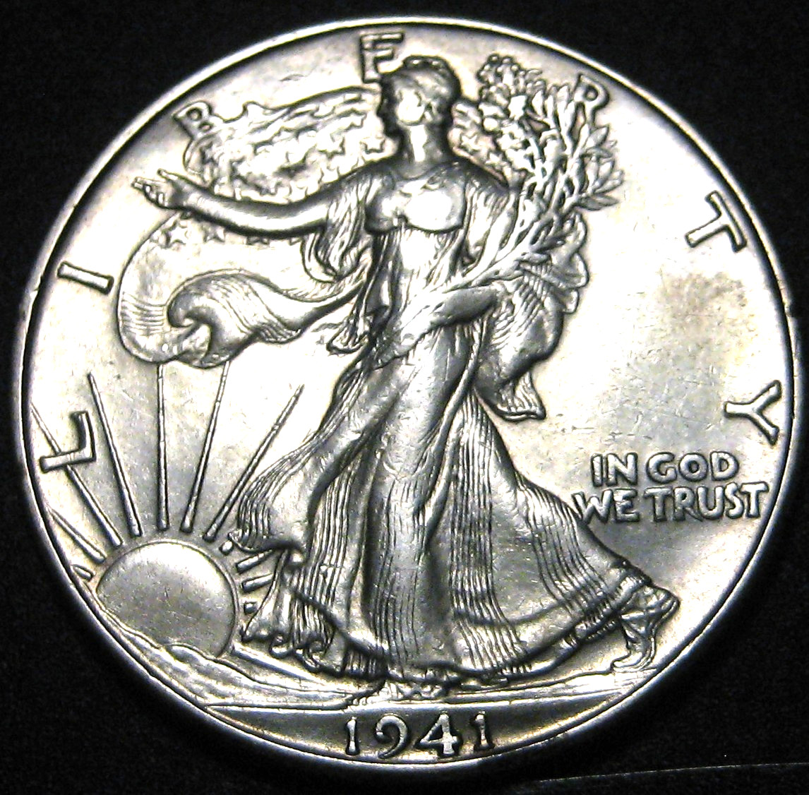 1941-D  SILVER LIBERTY WALKING HALF DOLLAR  - UNCIRCULATED (f)