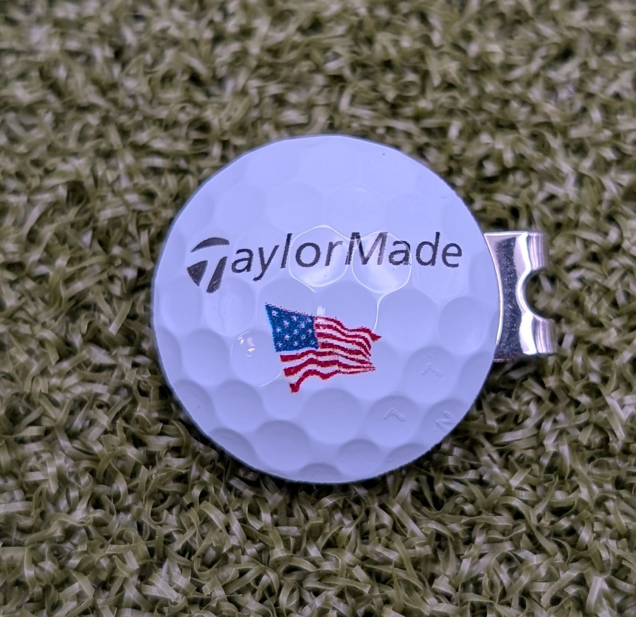 TaylorMade Golf Ball Marker With Magnetic Clip Usa Tp5 Tp5x Blue Red Flag Tour