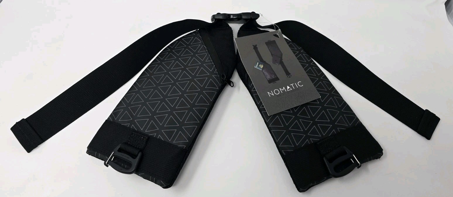 Nomatic Travel Bag Waist Straps Black Triangle Pattern New
