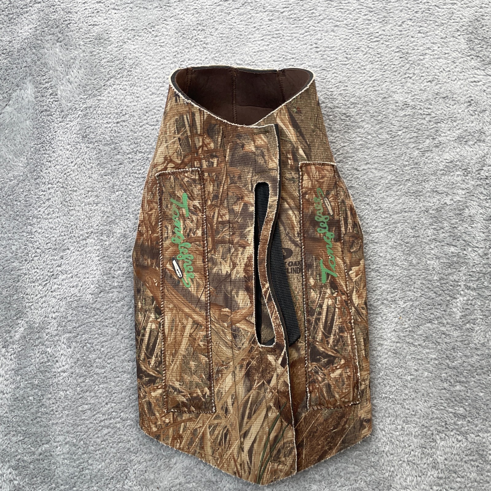 Tanglefree Dog Vest Brown Hunting Mossy Oak Realtree Neoprene Zipper Grab Strap