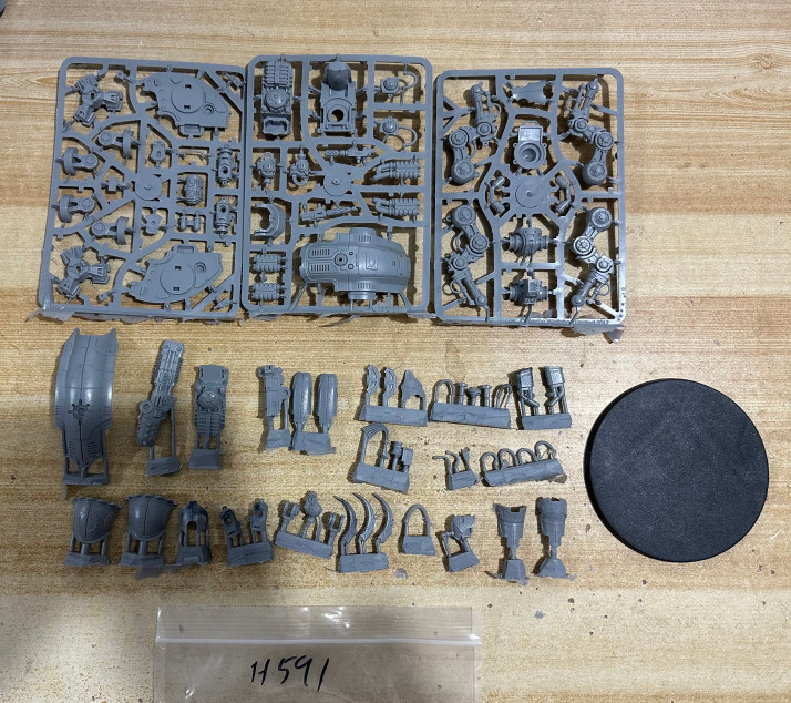Mechanicum Knight Moirax and Volkite Veuglaire And Gyges Siege Claw SS