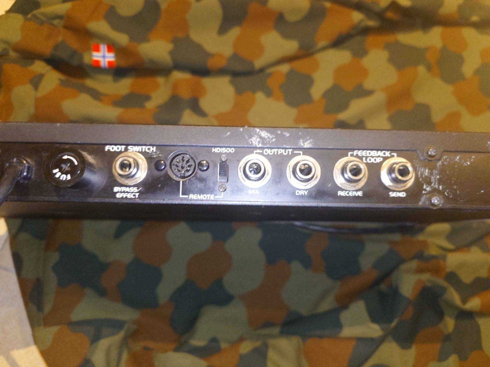 Ibanez HD1500 Harmonic/Delay rack effekt unit.