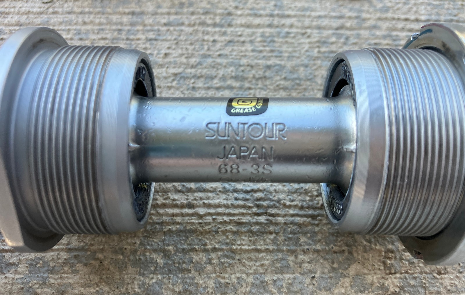 Suntour XC Pro Grease Guard Bottom Bracket