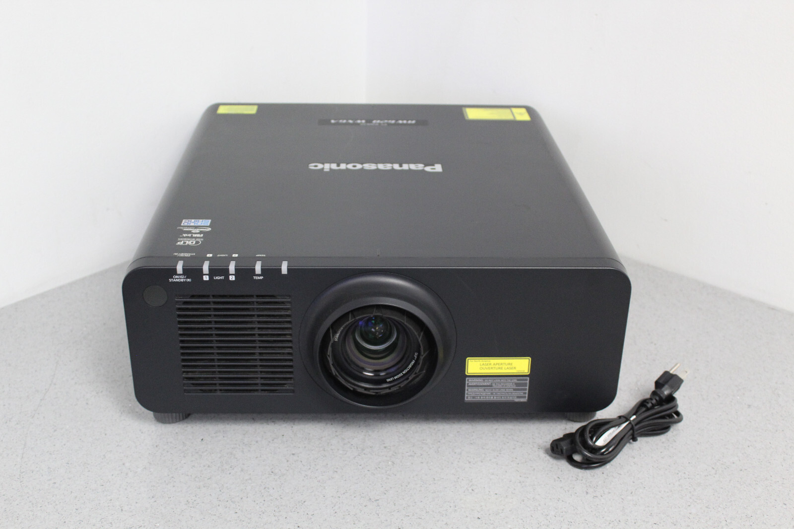 Panasonic PT-RW620B DLP Laser Projector w/Lens Fully Tested Works Great