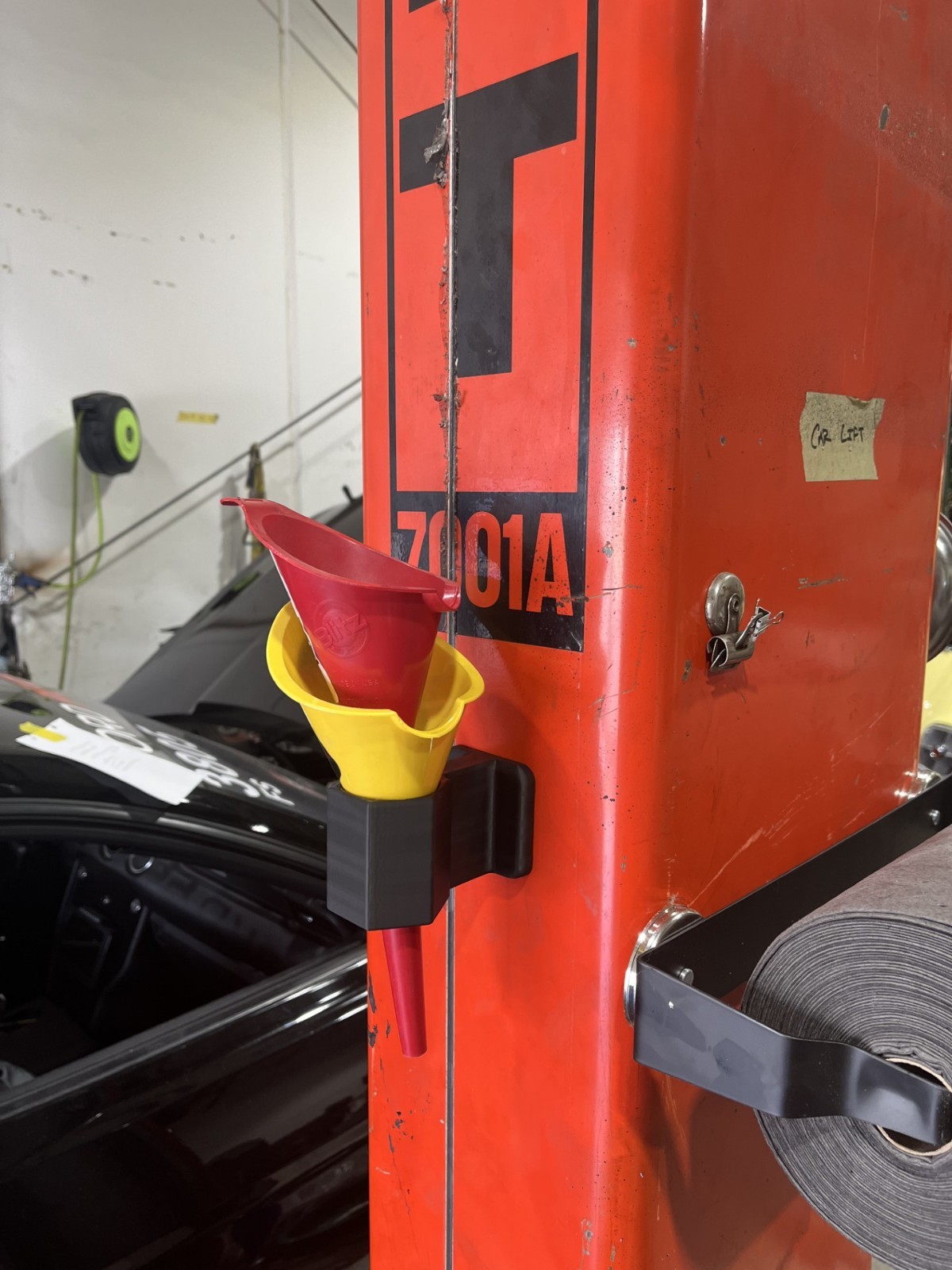 magnetic funnel holder/drain Rack/ Tool Box Or Lift