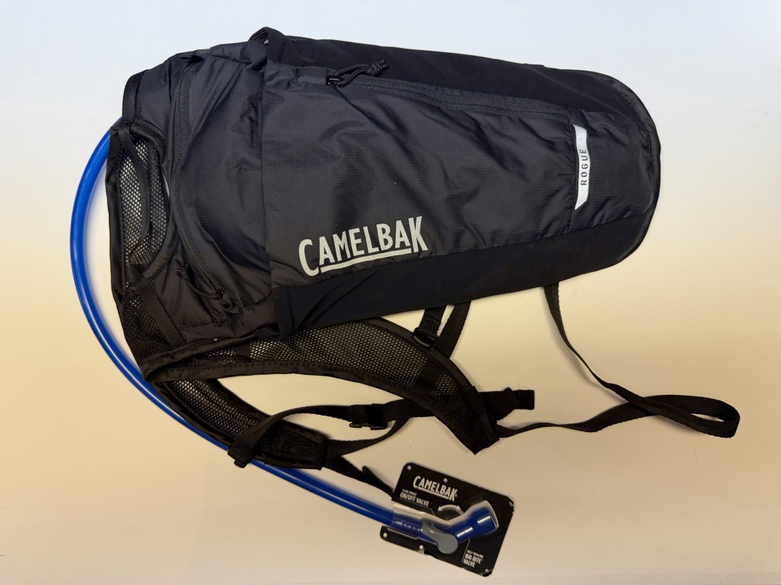 CamelBak Air Support Hydration Backpack w/ Reservoir Bladder Black NEW
