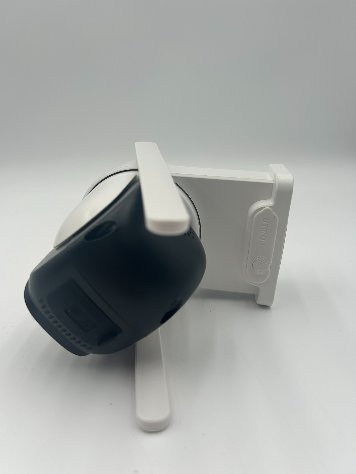 Solar Battery Security Camera with AI-Powered Event Detection