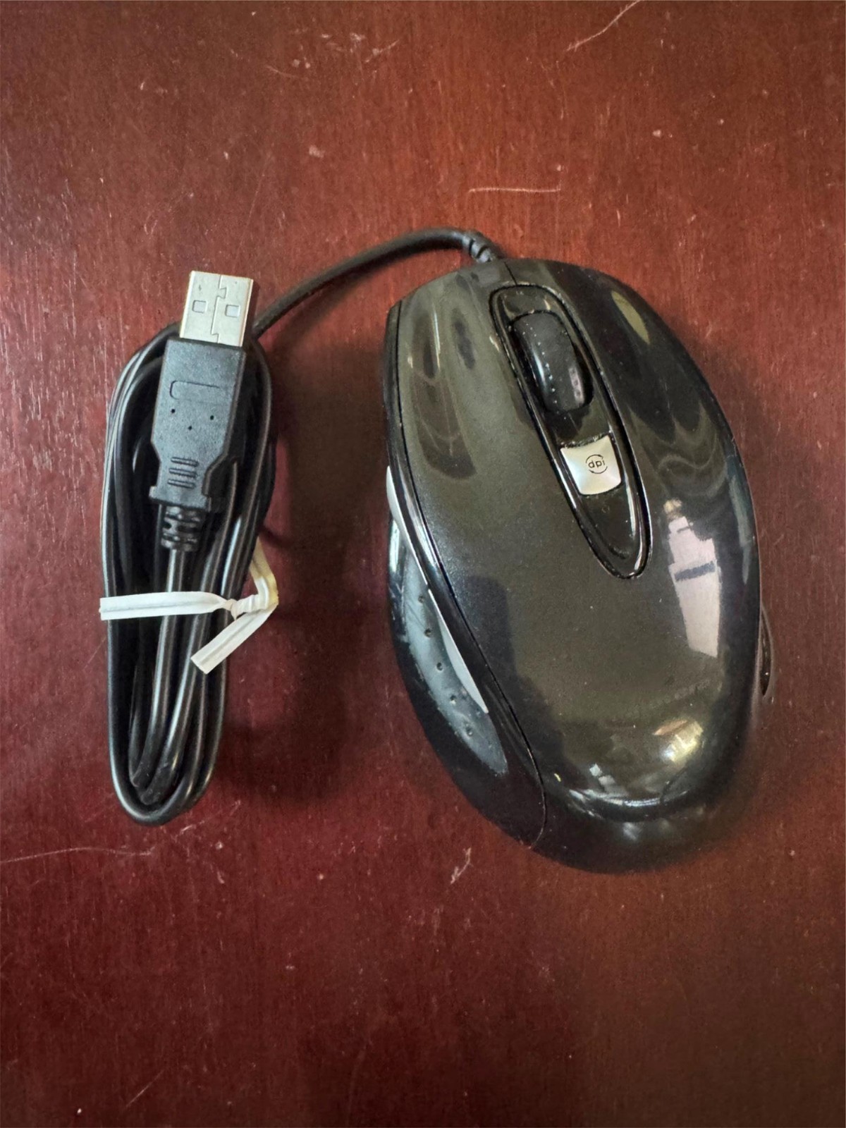Innovera IVR-61014 - Full-Size USB Wired Optical Mouse