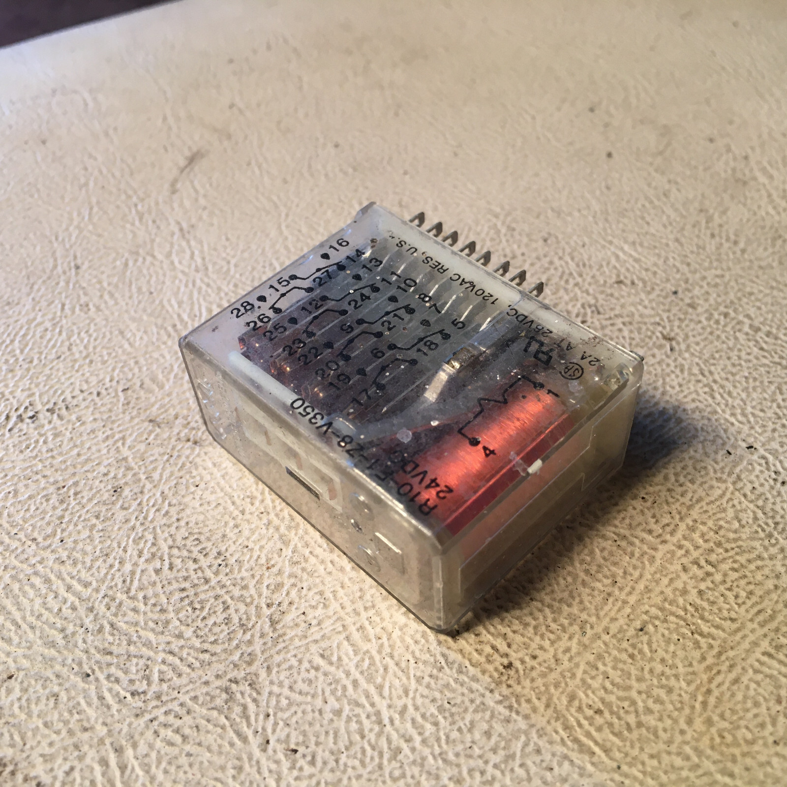 Potter & Brumfield R10-E1-Z8-V350 24vdc Relay