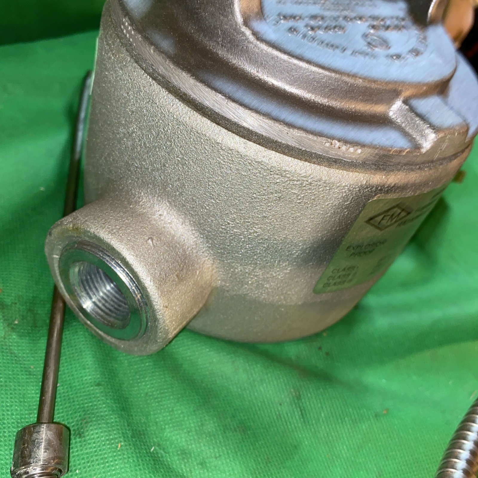 THERMON Thermostat Temperature Control In Explosion Proof Box