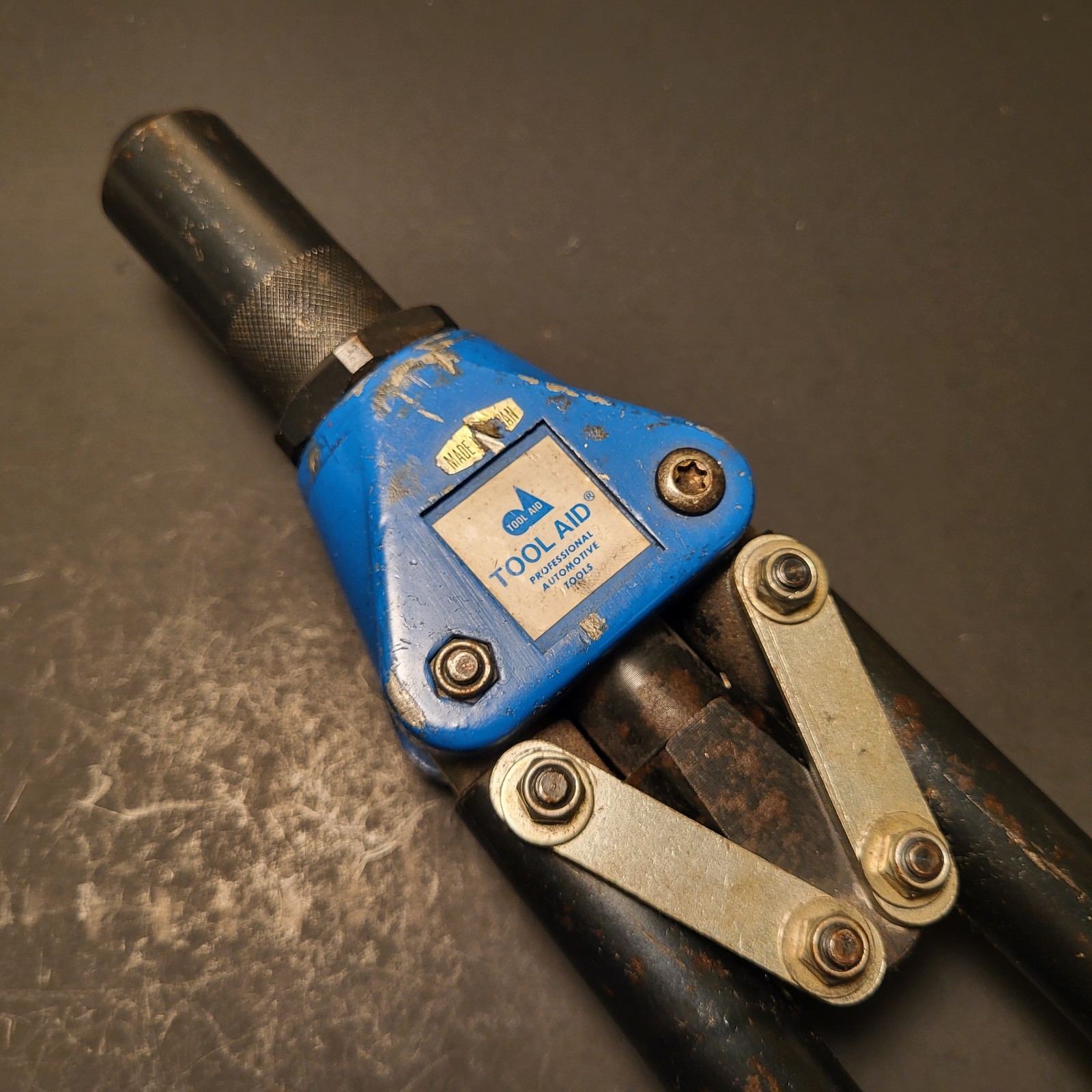 Tool Aid 19800 heavy duty 1/4" rivet gun