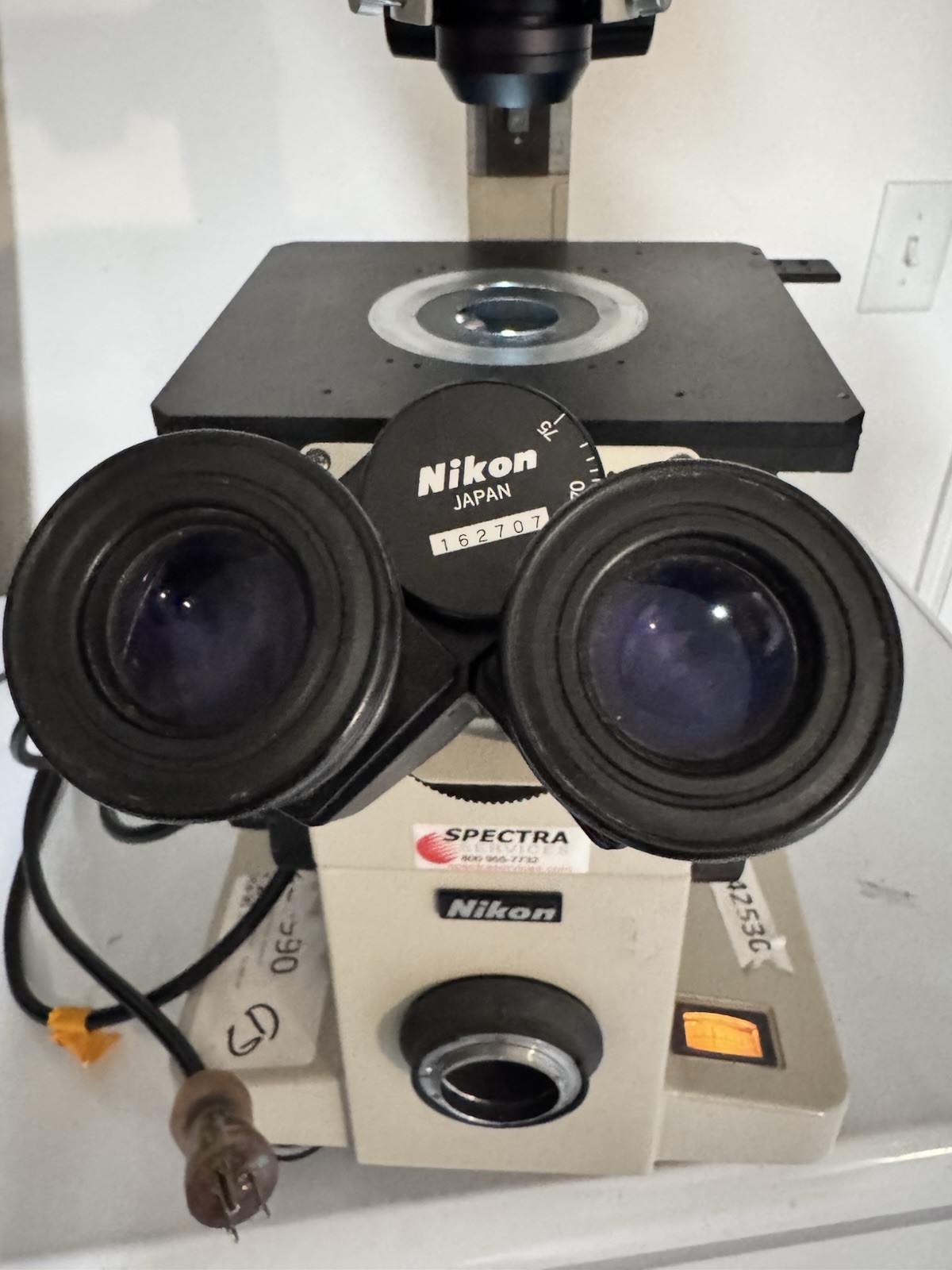 Nikon Diaphot Inverted Phase Contrast Microscope With 3 Objectives