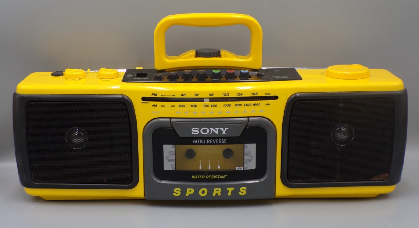 Sony CFS-930 Sports Boombox AM/FM Cassette Player Radio Yellow - Untested AS-IS