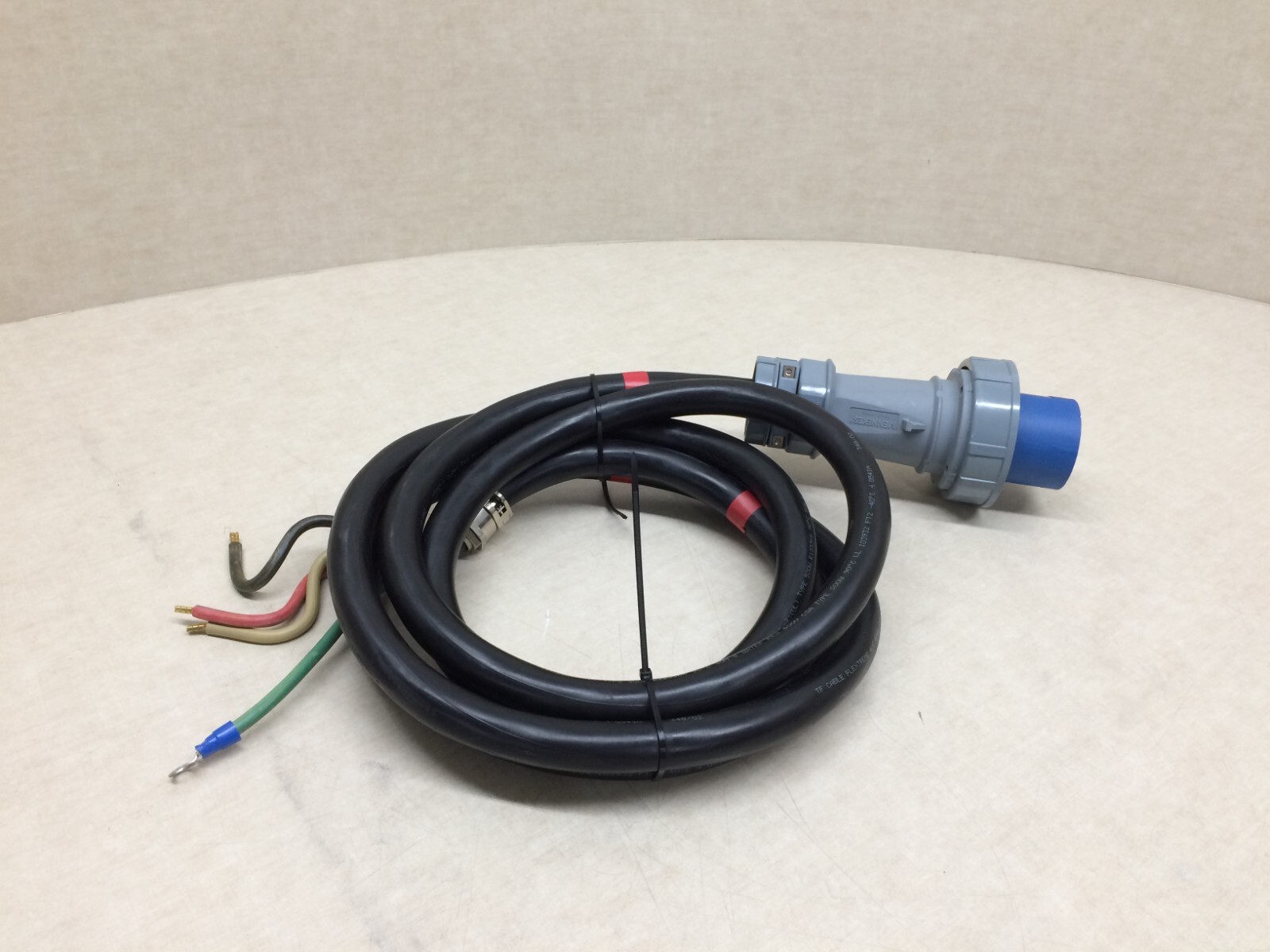 Mennekes ME460P9W 609IMZ 60A 4 Pin Plug w/ 12ft 6 AWG TF Cable Flextreme 4/C