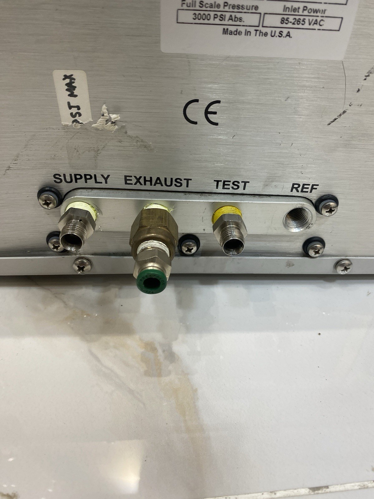 FLUKE / RUSKA 7250 , 3000 Psi Abs PRESSURE CONTROLLER & CALIBRATOR
