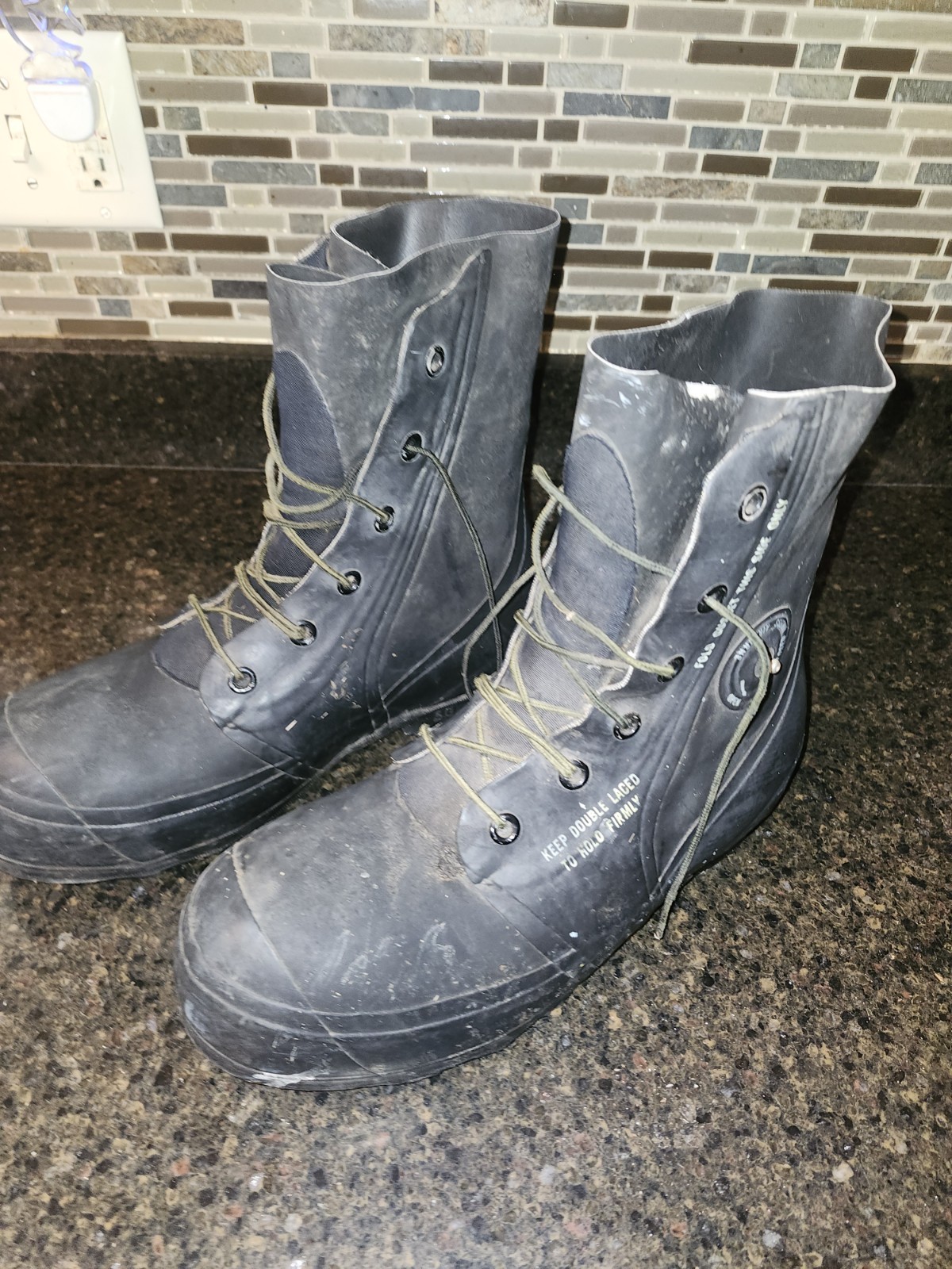 Bata US Military Mickey Mouse Bunny Boots Men’s 11R Extreme Cold 1975 Vintage