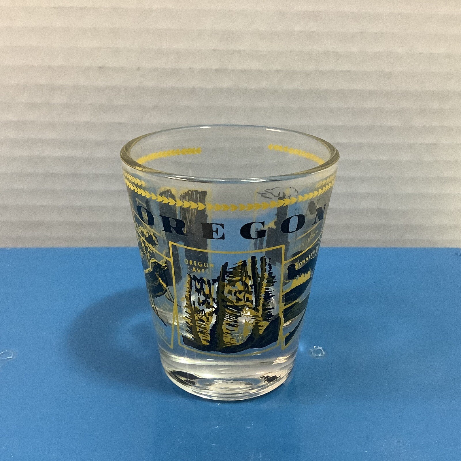 Oregon Postcard Shot Glass, COMBINED SHIPPING (SEE STORE)