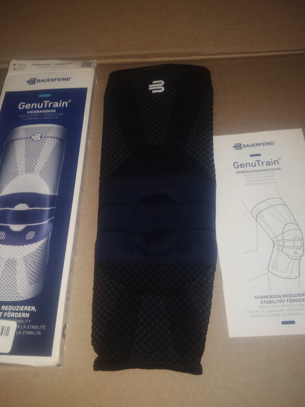 Bauerfeind GenuTrain Knee Support - Size 5 C- BLACK